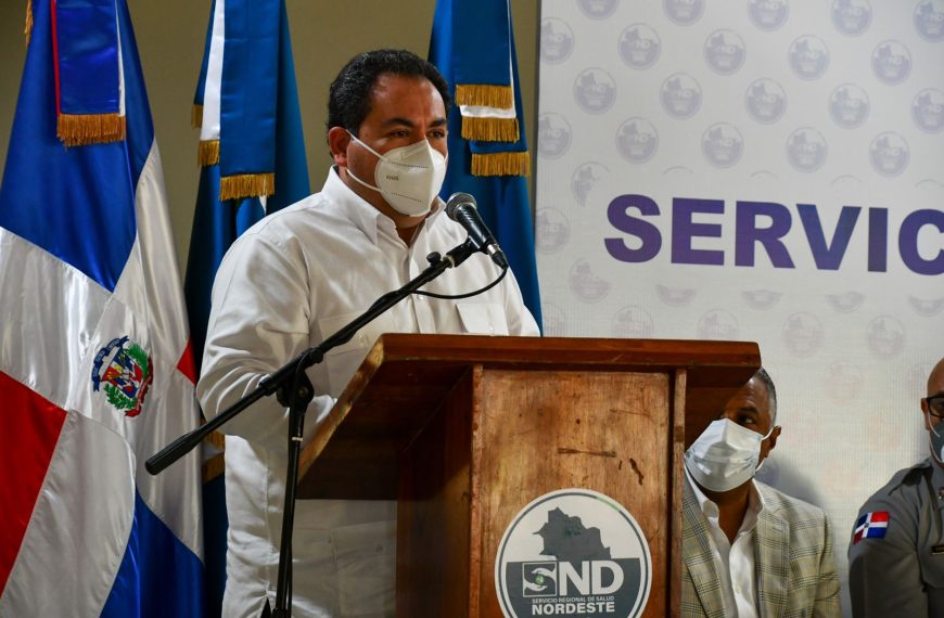 Titular del SNS socializa con directores y personal administrativo de los 22 hospitales de la región Nordeste