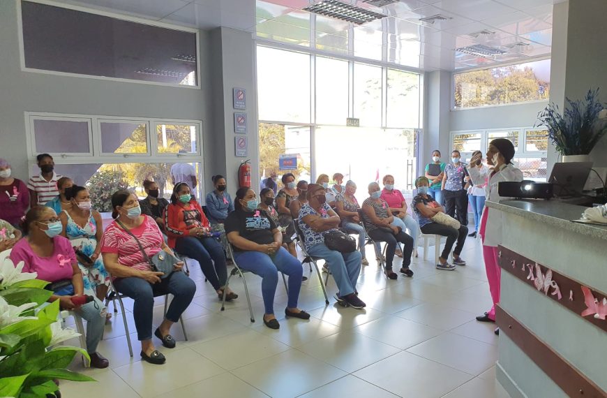 Centro Diagnóstico de SFM realiza actividades preventivas por el Día Cáncer de Mama