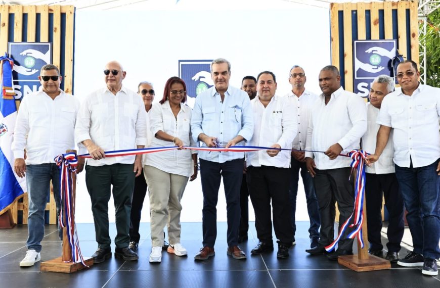 Presidente Abinader entrega Hospital Leopoldo Pou y Centro Primer Nivel en Samaná