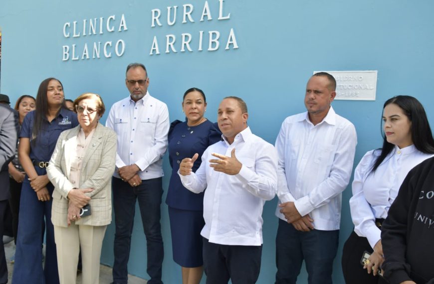 SRS- Cibao Nordeste entrega tres centros de primer nivel remozados en Blanco Arriba, Tenares