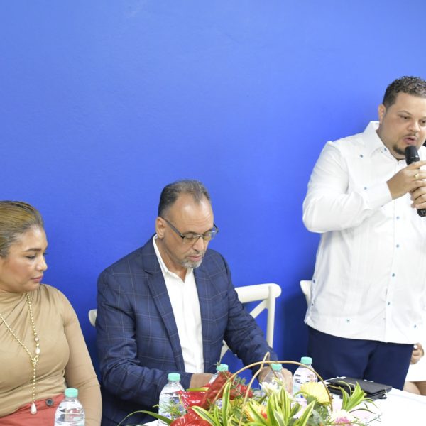 Doctor Santiago Hidalgo asume como nuevo director del Hospital Dr. Pablo A. Paulino de Las Terrenas